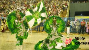 Desfile das escolas de samba do RJ começa neste domingo; saiba detalhes